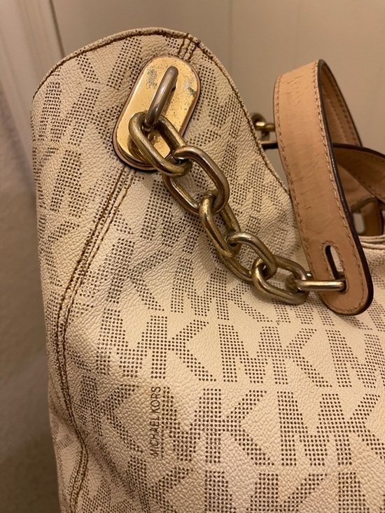 Michael Michael Kors please check all picture of condition - Picture 8 of 17